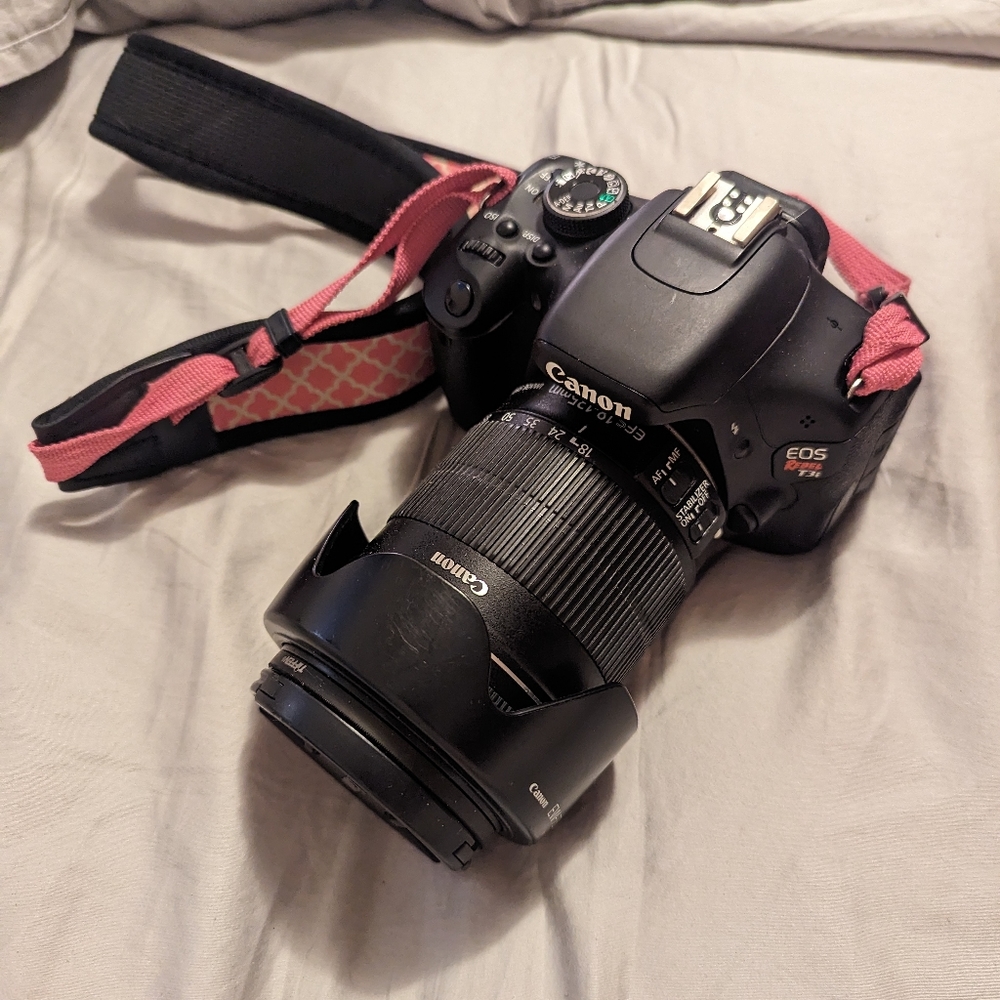 Canon rebel T3i w/ 18-135mm kit lens